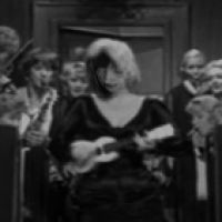 10089207272113755511_Танец с гитарой.gif