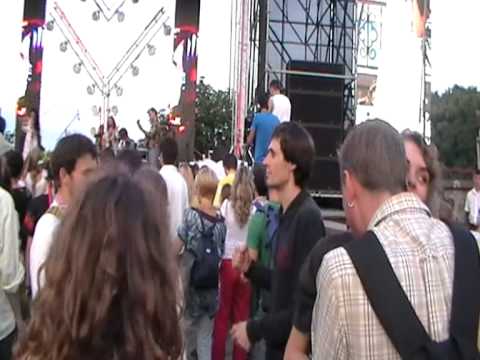 Девушка танцует №6*Краина Мрий 2013~Music~Kiev/07.07/
