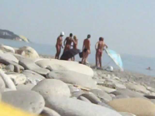 Драка нудистов на нуди пляже в Сочи 2015. жесть