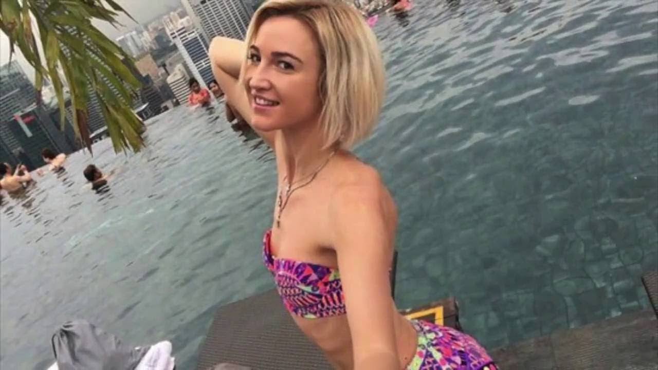 Ольга Бузова в купальнике позировала в пикантной позе