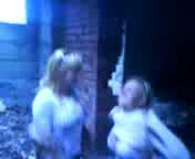 Любительский Стриптиз девушек студенток на руинах