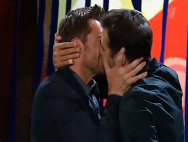 Поцелуй Хью Джекмана и Ивана Урганта