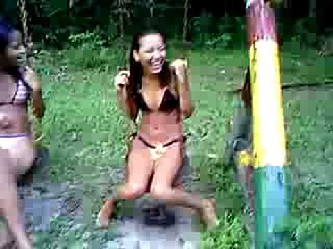 MAYARA SE DESFAZENDO EM MIJO