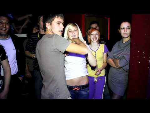 Секс конкурс. Сняли лифчики.