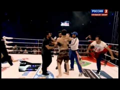 Бой  - Александр Емельяненко - Магомед Маликов 2011